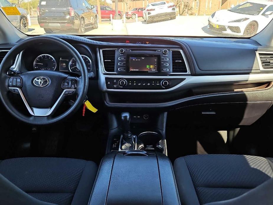 used 2019 Toyota Highlander car, priced at $21,295