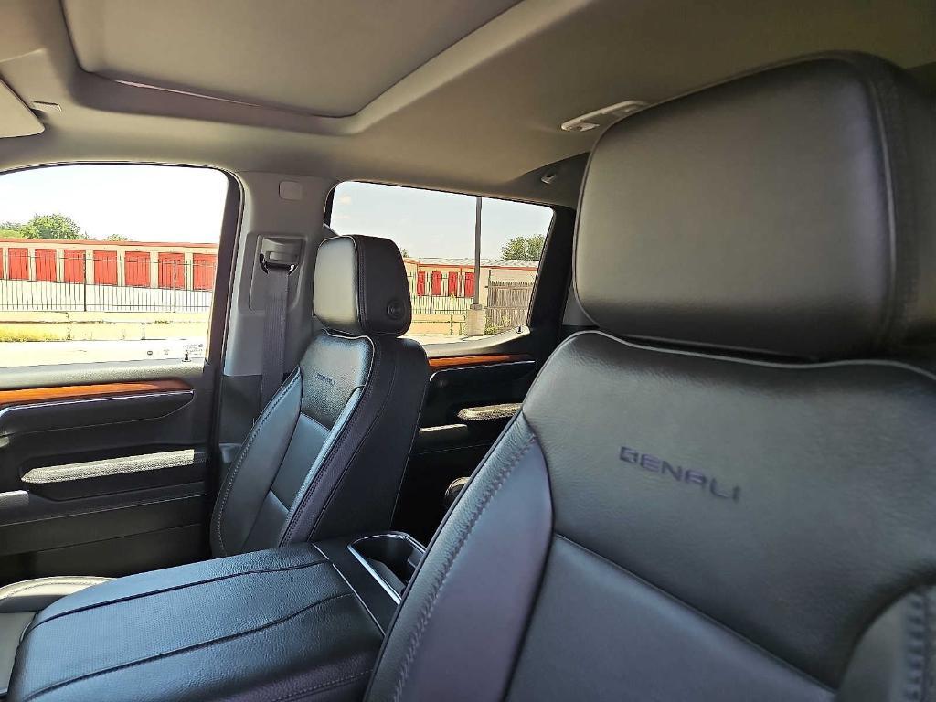 used 2023 GMC Sierra 1500 car, priced at $57,634
