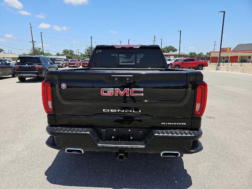used 2023 GMC Sierra 1500 car, priced at $57,634