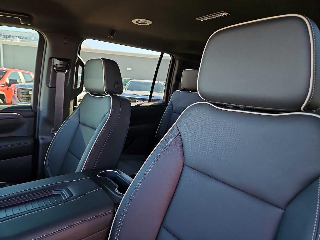 new 2024 GMC Yukon XL car, priced at $69,290