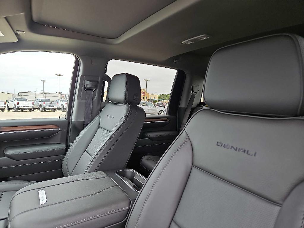 new 2025 GMC Sierra 2500 car, priced at $88,114