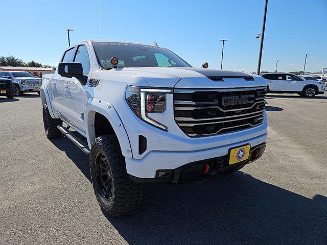 new 2025 GMC Sierra 1500 car, priced at $69,455