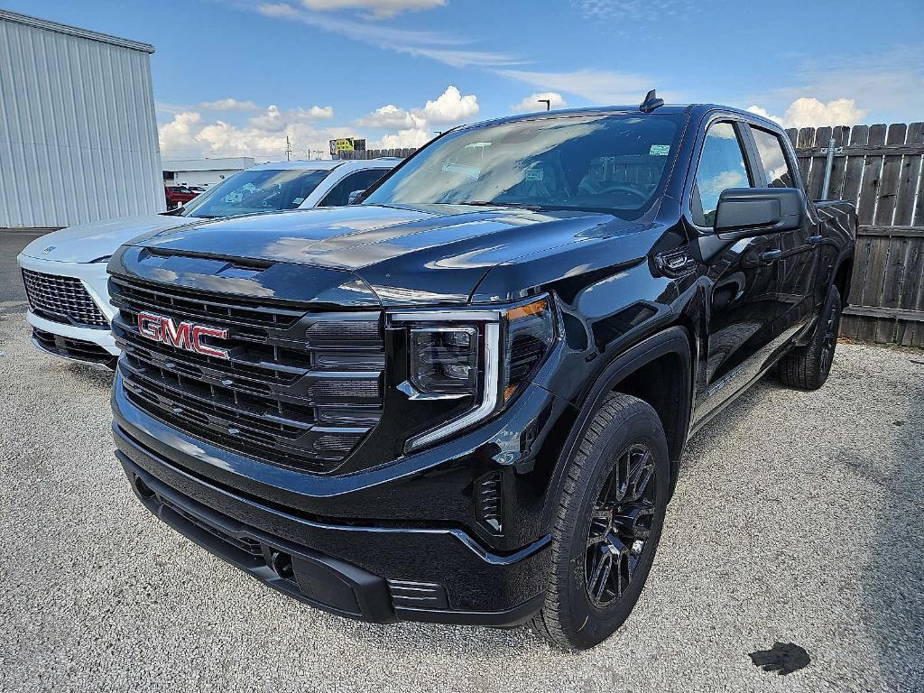 new 2026 GMC Sierra 1500 car, priced at $44,740
