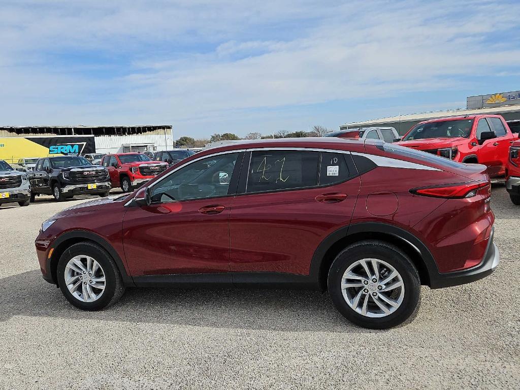 new 2025 Buick Envista car, priced at $26,584