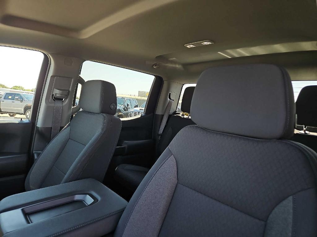 new 2025 GMC Sierra 1500 car, priced at $44,915