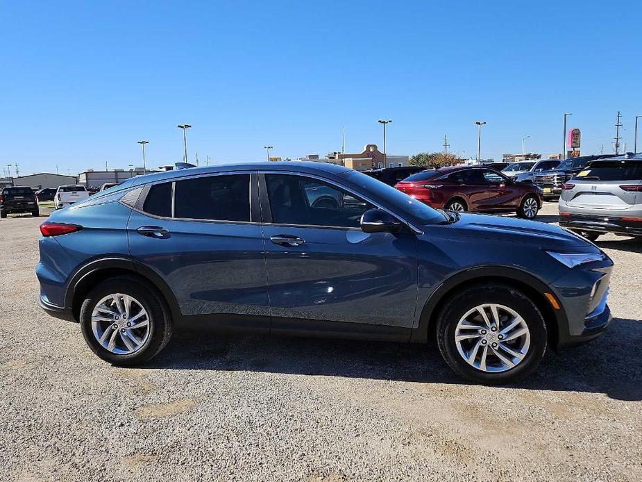 new 2025 Buick Envista car, priced at $25,290