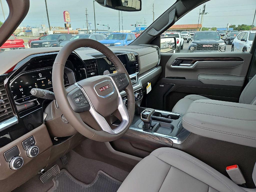 new 2025 GMC Sierra 1500 car, priced at $53,095