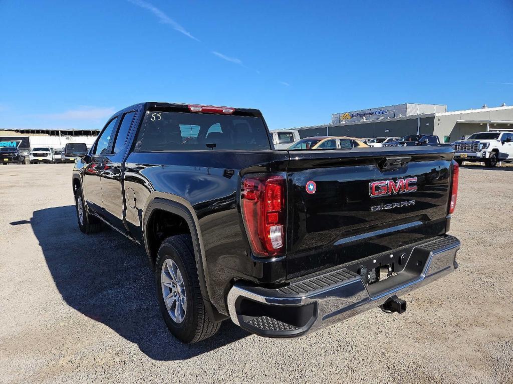 new 2025 GMC Sierra 1500 car, priced at $40,315