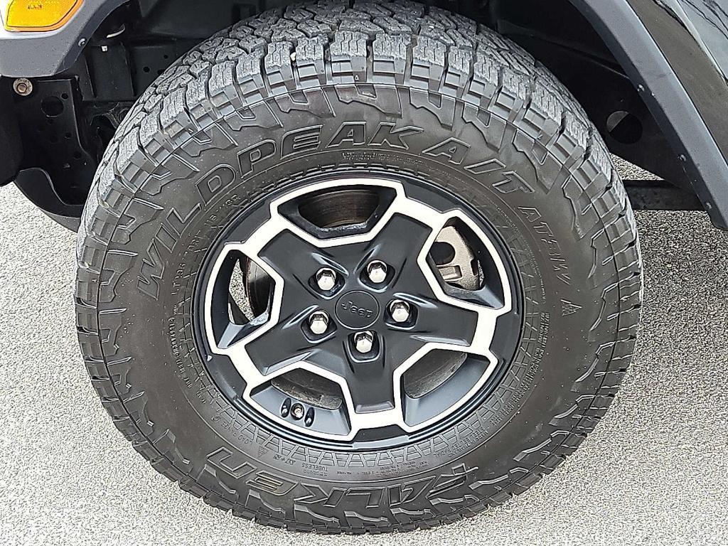 used 2021 Jeep Gladiator car, priced at $28,866