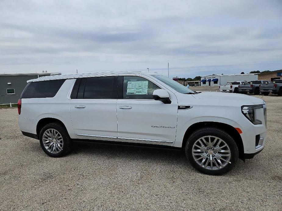 new 2024 GMC Yukon XL car, priced at $97,980