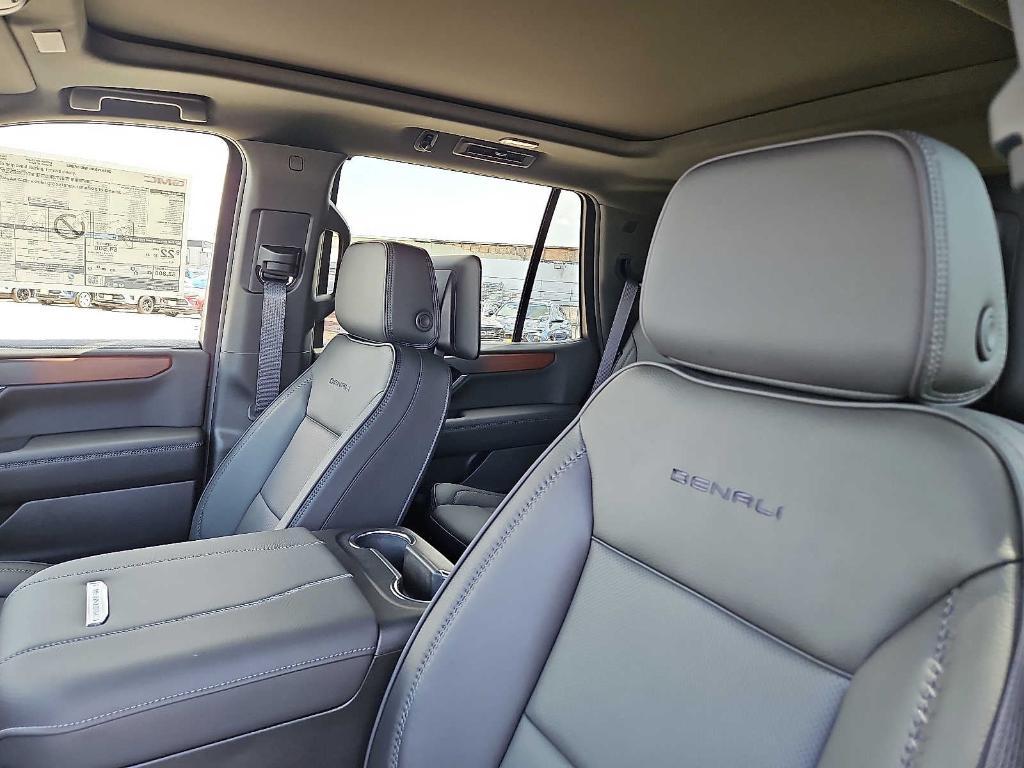 new 2025 GMC Yukon car, priced at $95,419