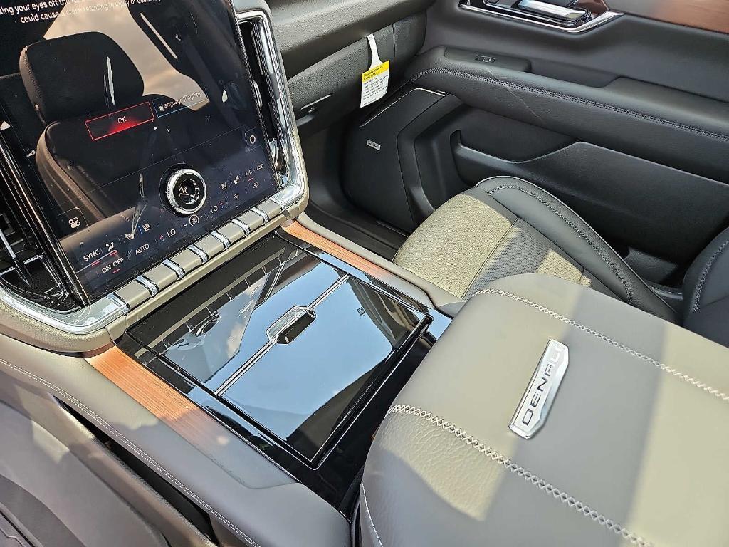 new 2025 GMC Yukon car, priced at $95,419