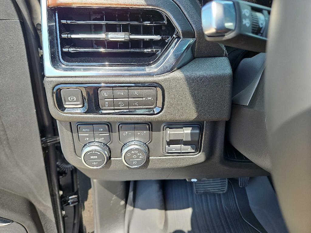 new 2025 GMC Yukon car, priced at $95,419