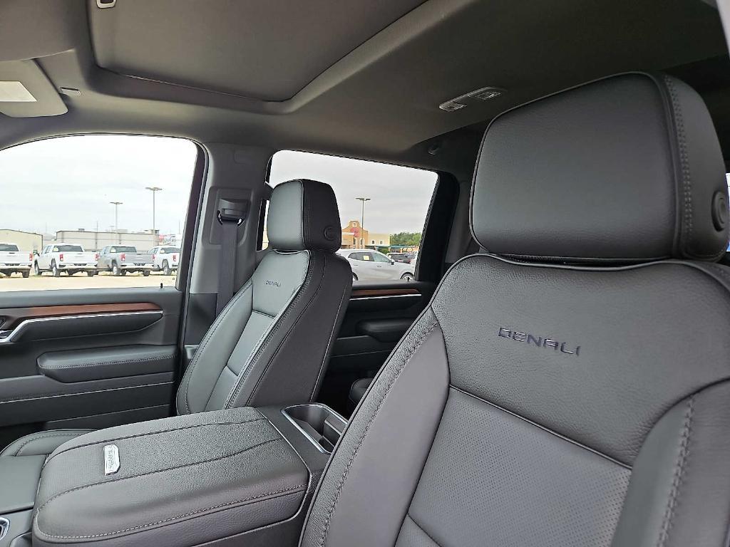 new 2025 GMC Sierra 2500 car, priced at $87,744