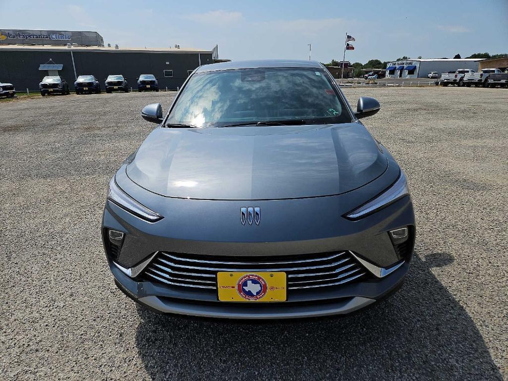new 2025 Buick Envista car, priced at $25,590