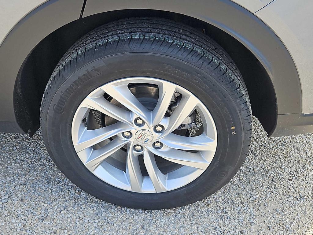 new 2025 Buick Envista car, priced at $25,590