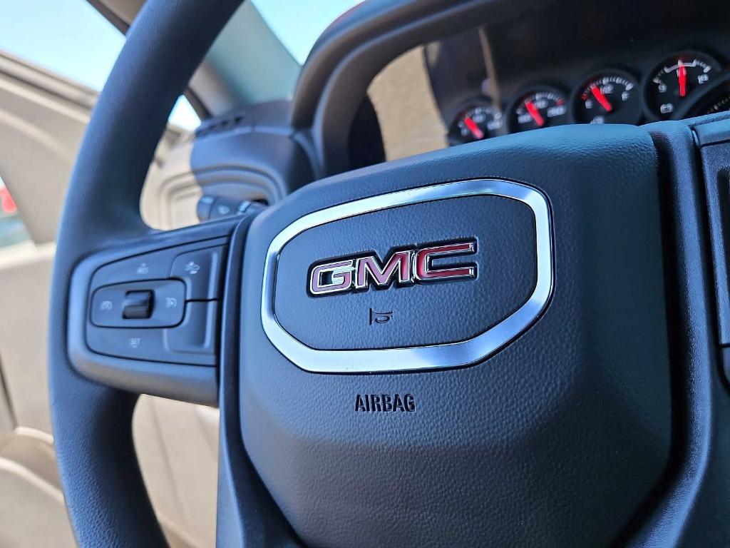 new 2025 GMC Sierra 1500 car, priced at $40,385