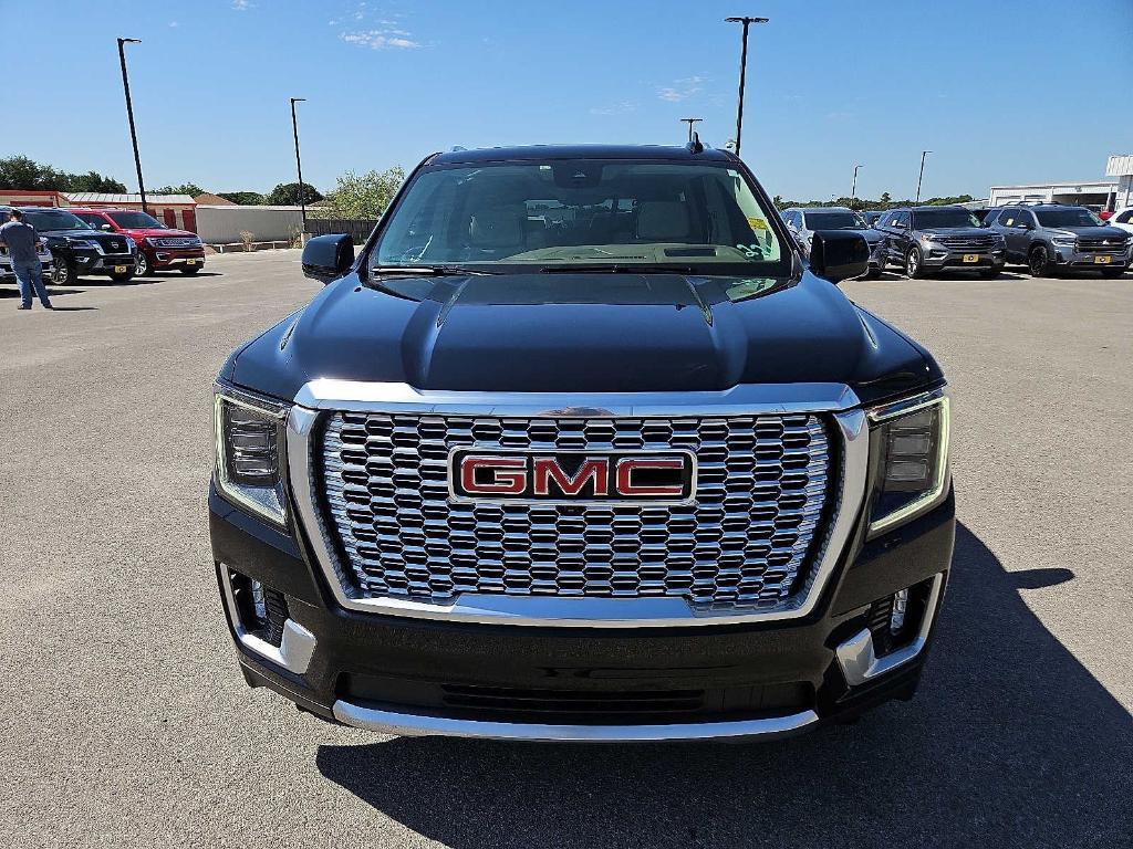 used 2023 GMC Yukon car, priced at $73,456