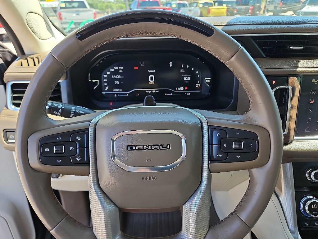 used 2023 GMC Yukon car, priced at $73,456