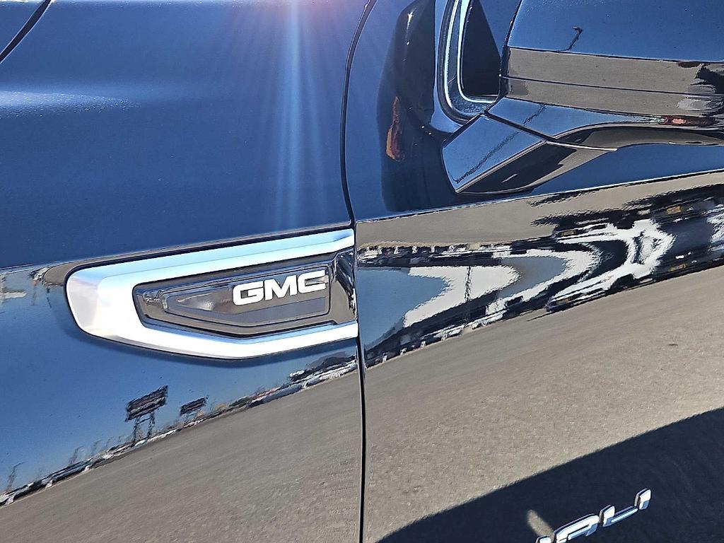 used 2023 GMC Yukon car, priced at $73,456