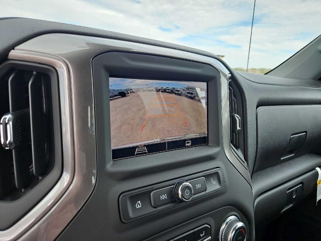 new 2025 GMC Sierra 1500 car, priced at $40,315