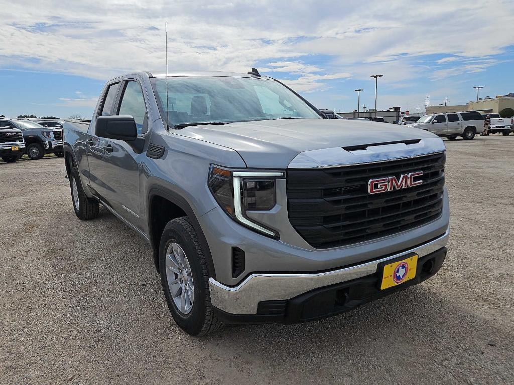 new 2025 GMC Sierra 1500 car, priced at $40,315