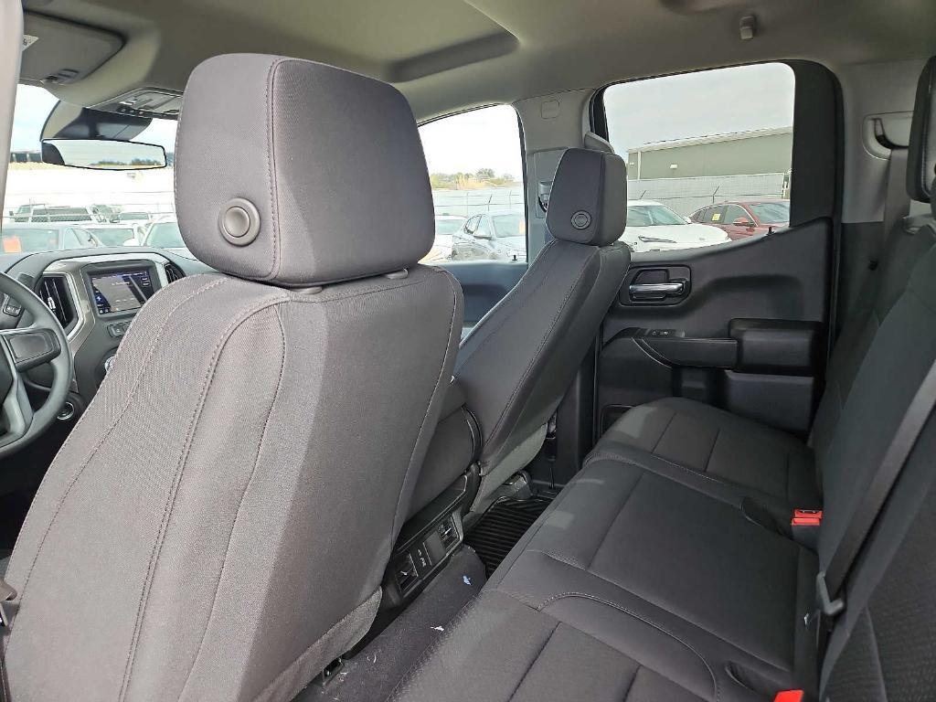 new 2025 GMC Sierra 1500 car, priced at $40,315