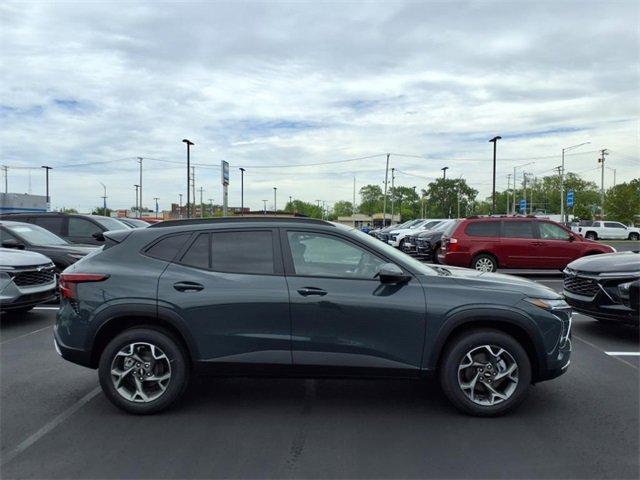 new 2025 Chevrolet Trax car, priced at $24,940