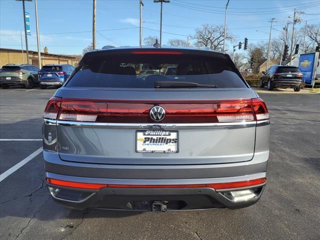 used 2024 Volkswagen Atlas Cross Sport car, priced at $35,222