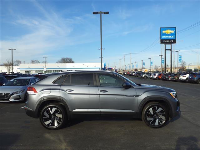 used 2024 Volkswagen Atlas Cross Sport car, priced at $35,222