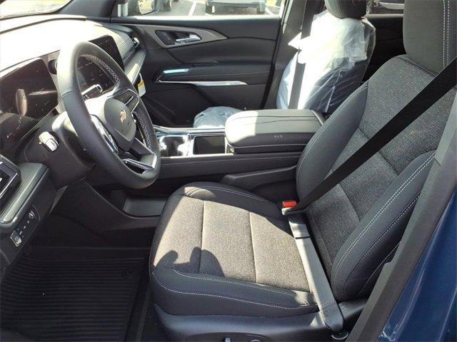 new 2026 Chevrolet Traverse car, priced at $43,113