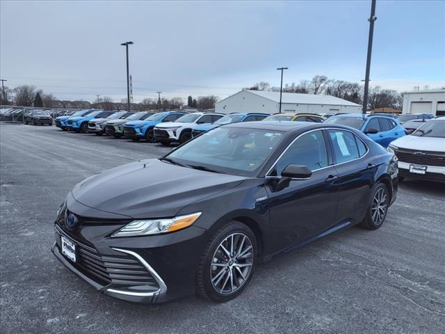 used 2021 Toyota Camry Hybrid car, priced at $26,592