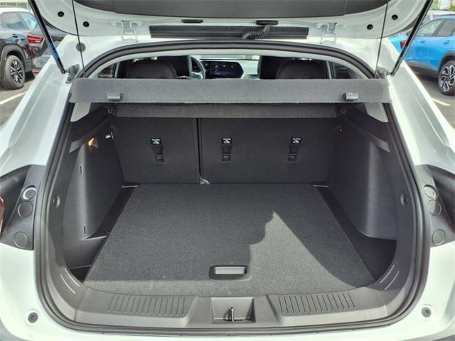 new 2025 Chevrolet Trax car, priced at $24,141