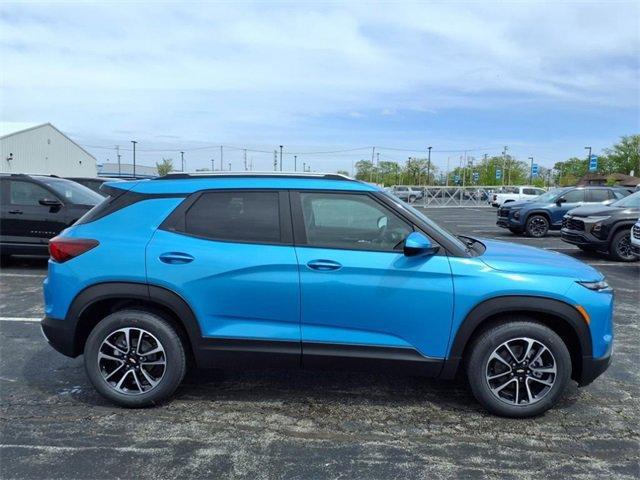 new 2025 Chevrolet TrailBlazer car, priced at $27,650