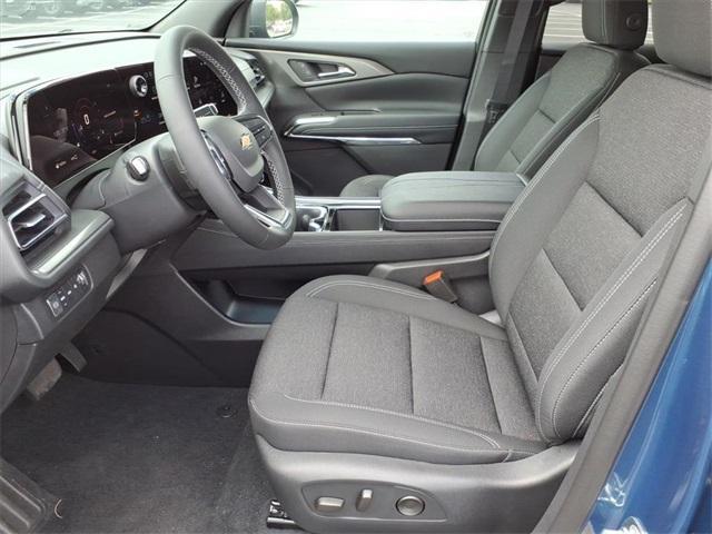 new 2026 Chevrolet Traverse car, priced at $42,431