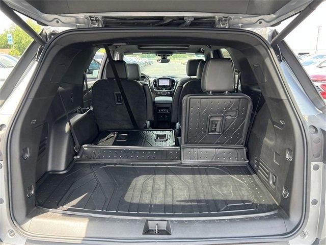 used 2023 Chevrolet Traverse car, priced at $31,999