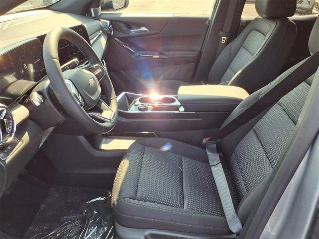new 2026 Chevrolet Equinox car, priced at $28,393