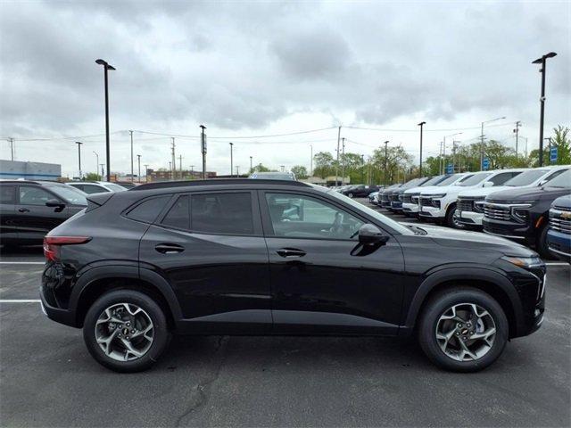 new 2025 Chevrolet Trax car, priced at $25,385