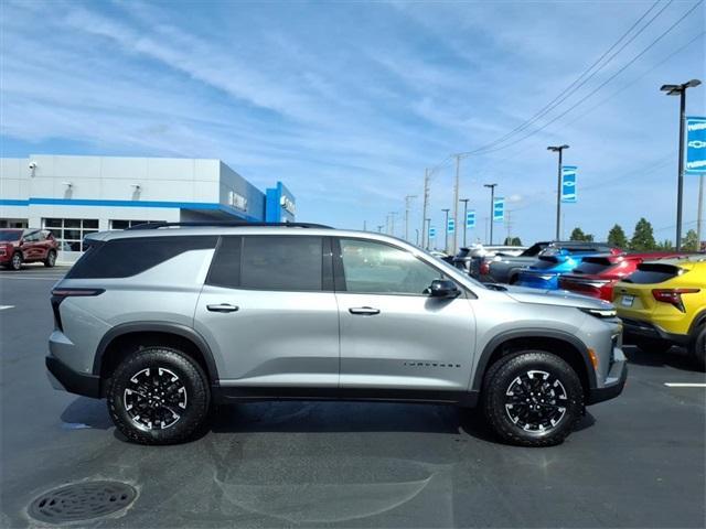 new 2025 Chevrolet Traverse car, priced at $50,537