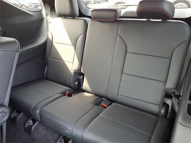 new 2025 Chevrolet Traverse car, priced at $50,537