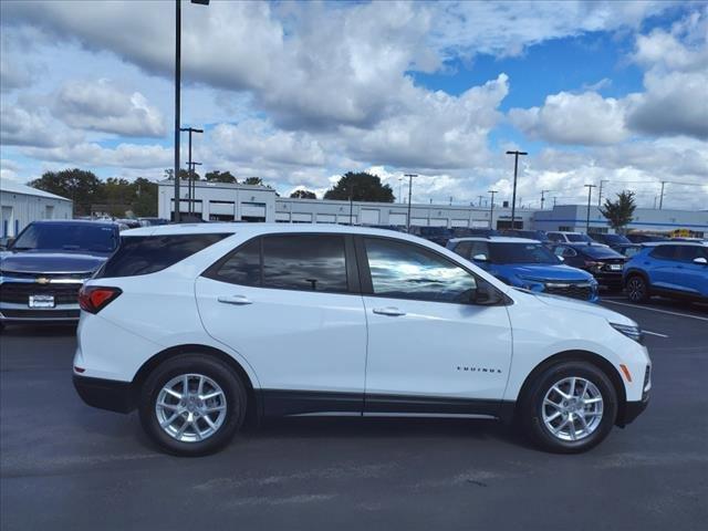 used 2022 Chevrolet Equinox car, priced at $20,274