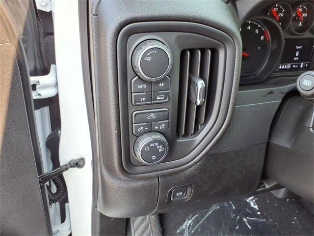 new 2025 Chevrolet Silverado 1500 car, priced at $45,171
