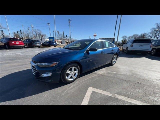 used 2019 Chevrolet Malibu car, priced at $16,434