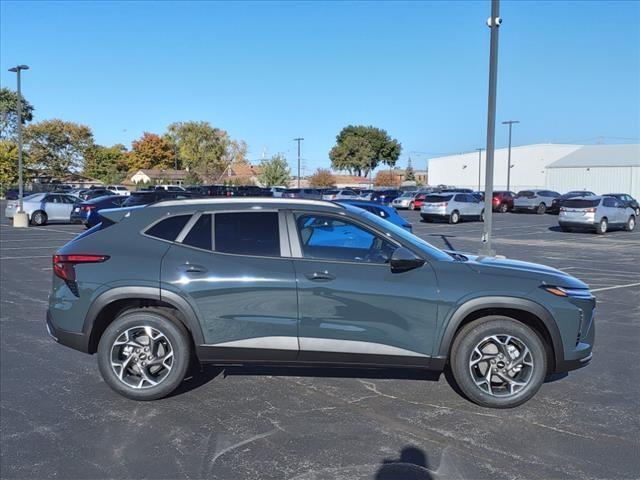 new 2025 Chevrolet Trax car, priced at $23,327