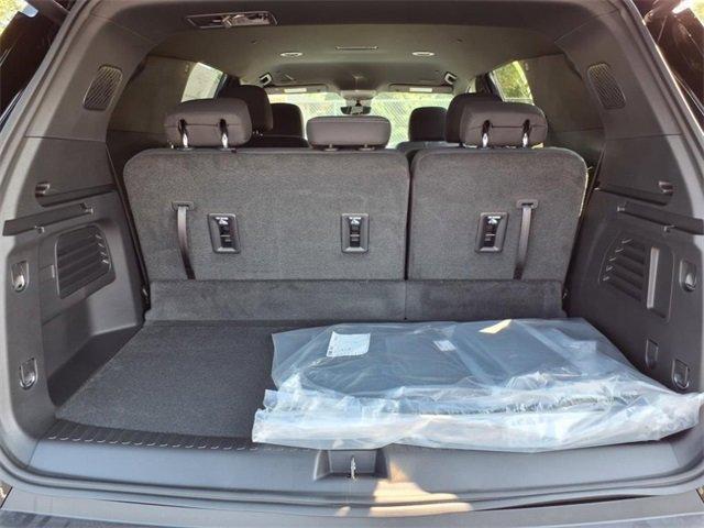 new 2026 Chevrolet Traverse car, priced at $44,228