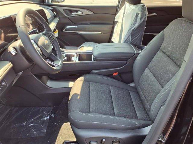 new 2026 Chevrolet Traverse car, priced at $44,228
