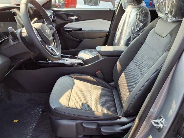 new 2025 Chevrolet Trax car, priced at $23,325