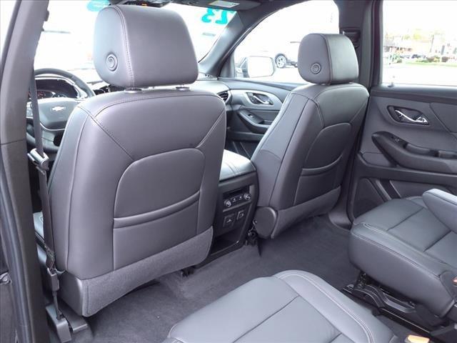 used 2023 Chevrolet Traverse car, priced at $37,320