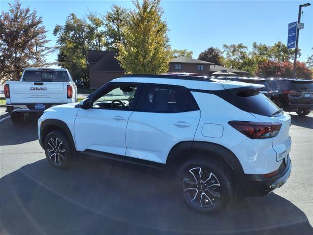 used 2023 Chevrolet TrailBlazer car, priced at $25,654