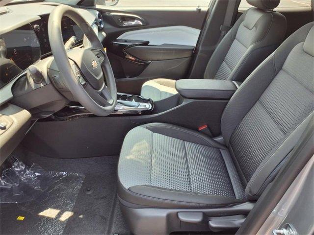 new 2025 Chevrolet Trax car, priced at $23,506
